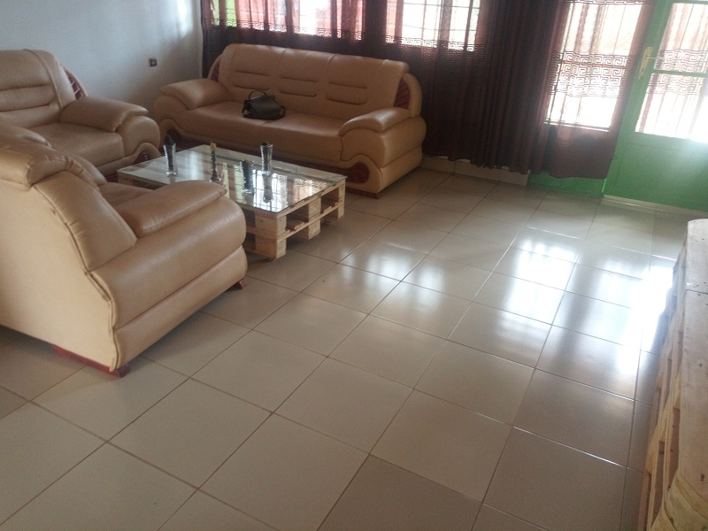 A 5 BEDROOM HOUSE FOR SALE AT NYAMIRAMBO